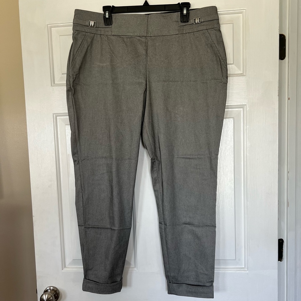 Gray checked cuffed ankle pants with silver waist details.